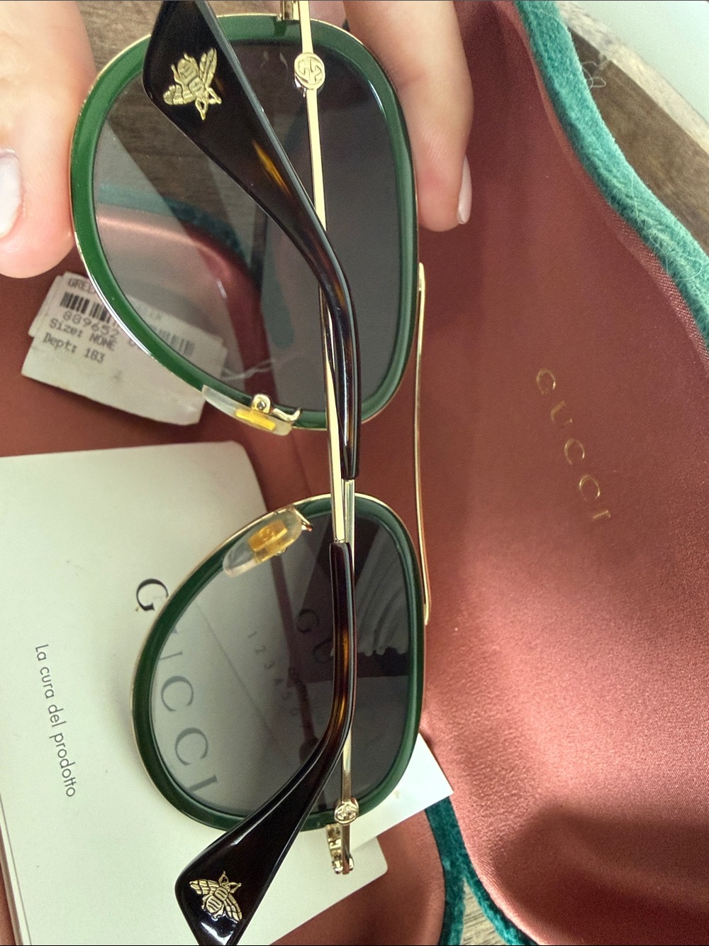 Gucci Women's Green and Red Rimmed Aviator Sunglasses with Gold-Tone Frame - Picture 3 of 14